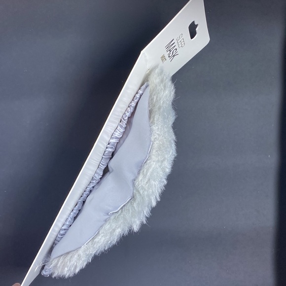 Mixit Sherpa Eye Masks Gray - Picture 4 of 5